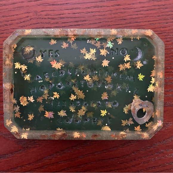 NEW Autumn Leaves on The Ground Inspired Mini Ouija Board and Planchette - Picture 5 of 5